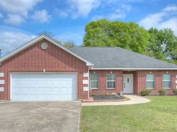 2006 W Luther Dr, Orange, TX 77632