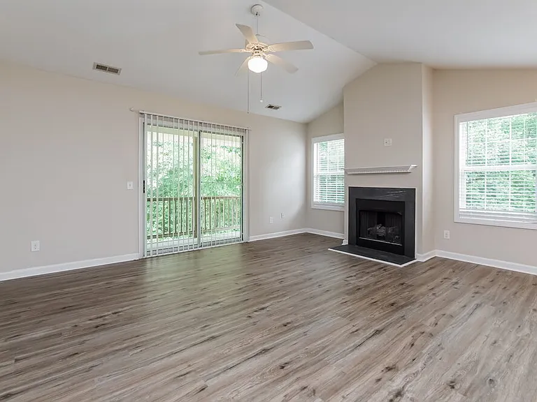 5123 Rina Ct — Photo 3