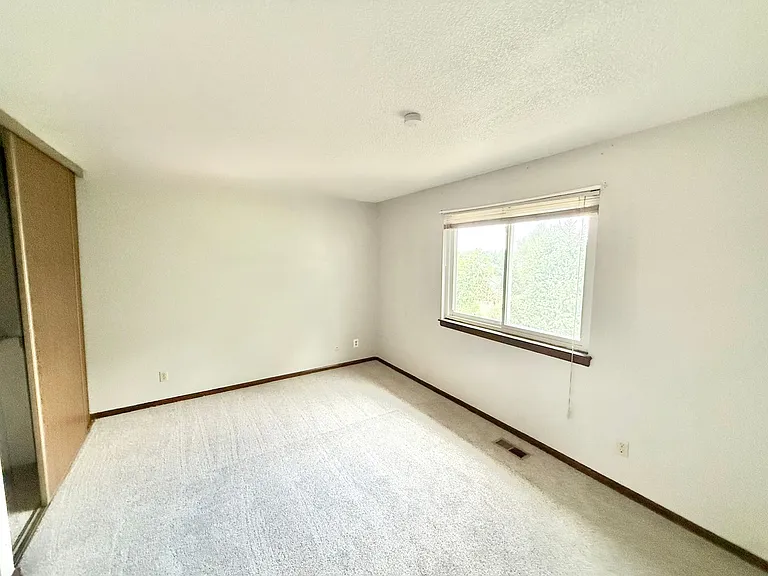 6515 Flintridge Dr — Photo 16