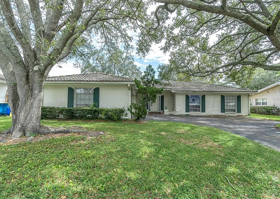 1st image of 2346 Harn Blvd