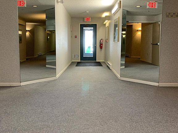 3rd image of 16 Ledgewood Hills Dr APT 108