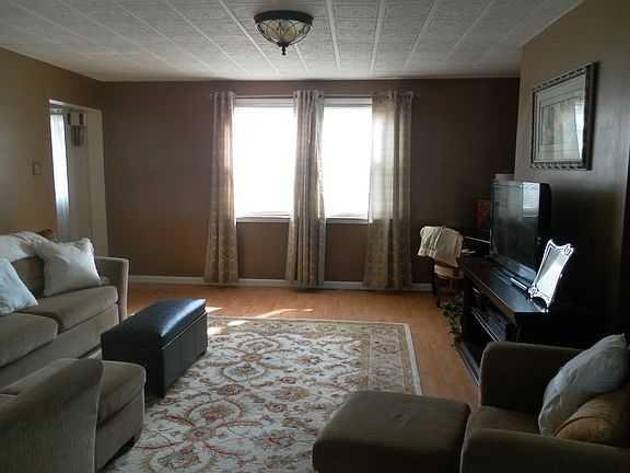 Living Room 15x15