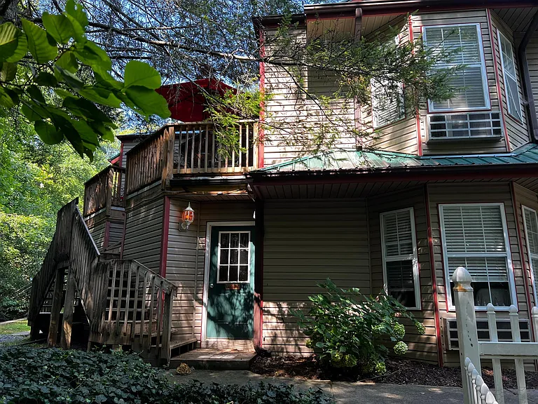 103 Resort Ln #5 — Photo 8