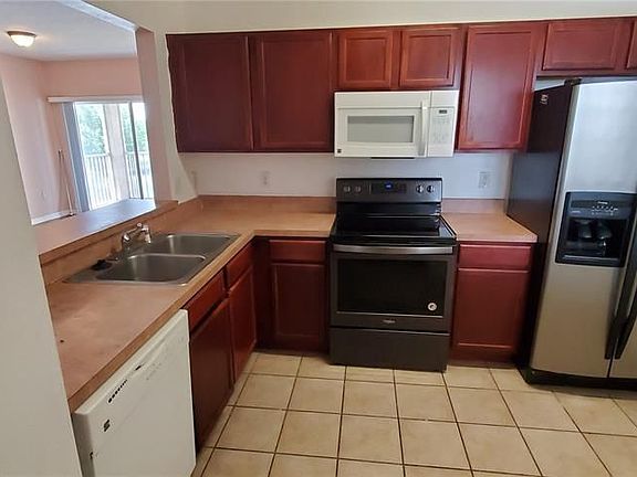 5th image of 6415 Cypressdale Dr Unit 201