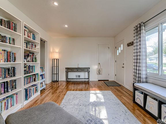 4th image of 6031 Saint Paul Ave