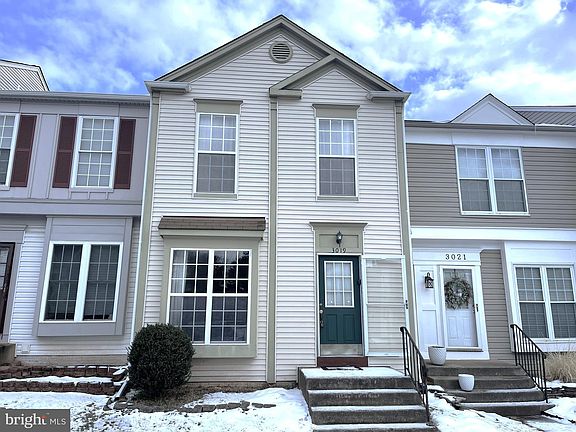 2nd image of 3019 McMaster Ct