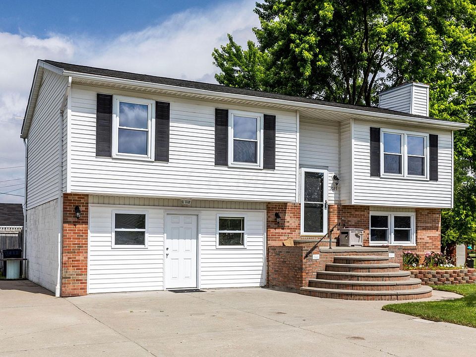 1st image of 1025 Kelly Dr
