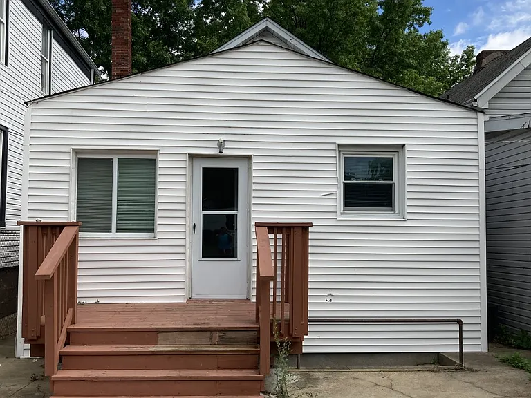 5374 Odell St — Photo 18
