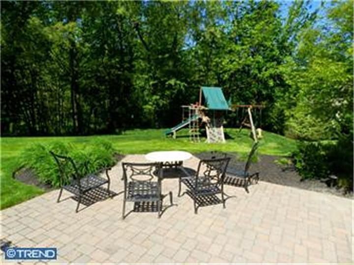 2nd image of 1139 Oak Hollow Dr
