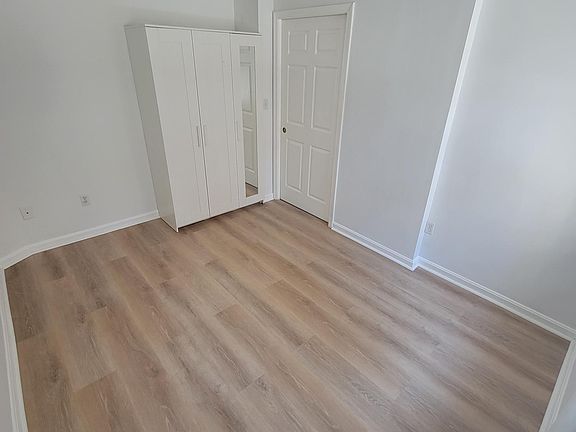 3rd image of 220 Hanover St APT 5