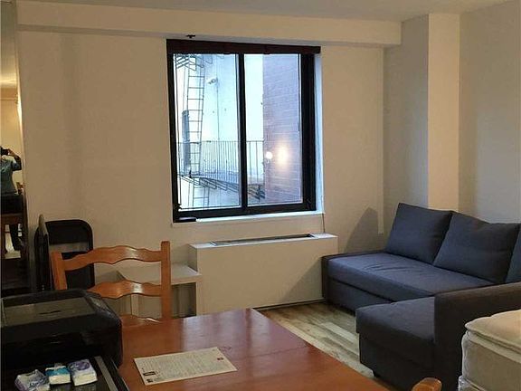 5th image of 300 E 62nd St APT 605