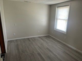 5th image of 53 Maplewood Ave