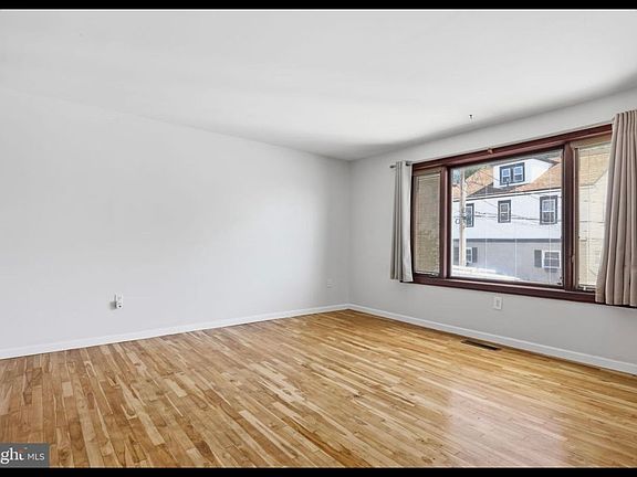 5th image of 3408 Hess St Floor 1