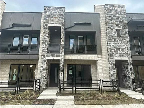 2nd image of 1179 Doris May Dr