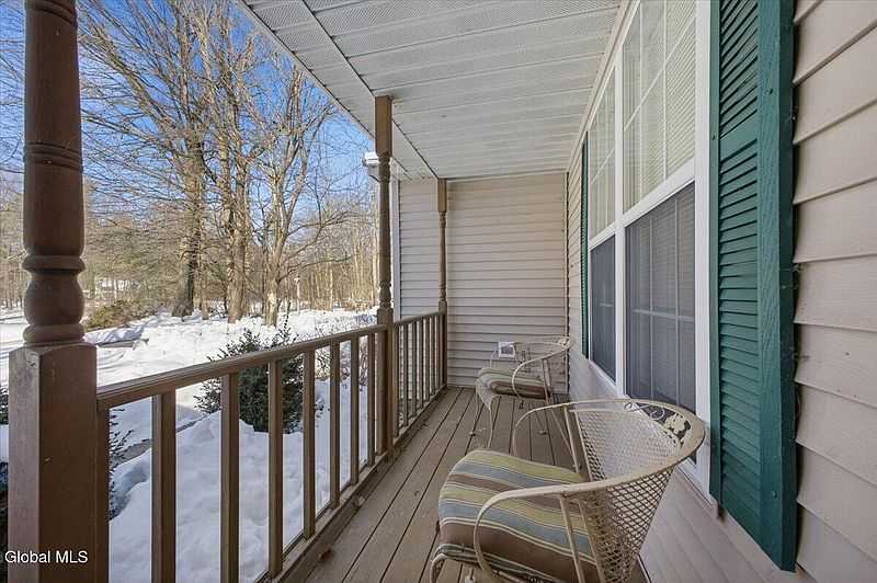 2nd image of 11 Schuyler Way