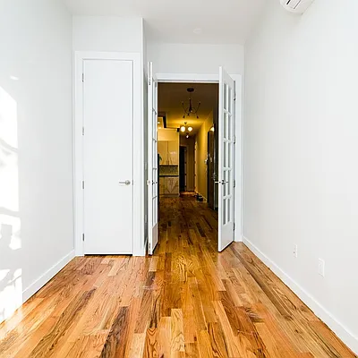 Rented by Nooklyn NYC LLC | media 40