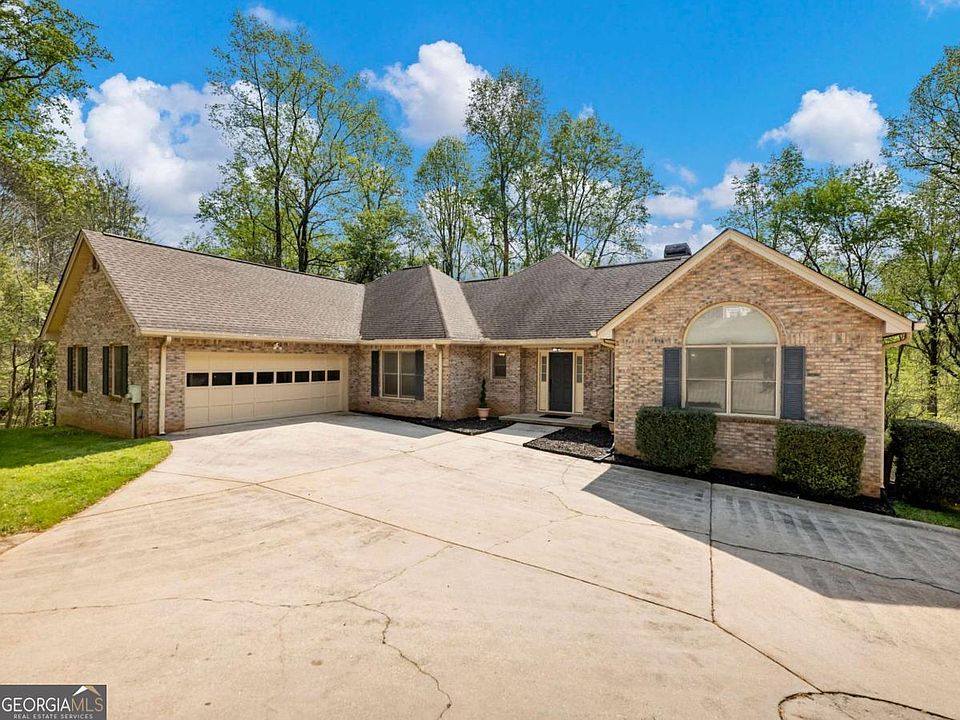 1st image of 2982 Rivercrest Dr