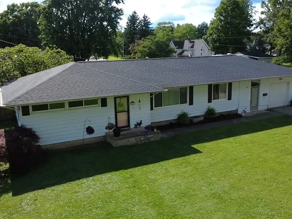 606 Douglas St, Catlin, IL 61817