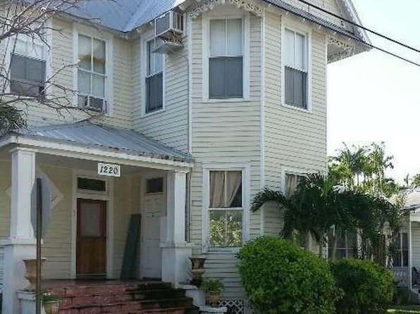 1220 Newton St #2