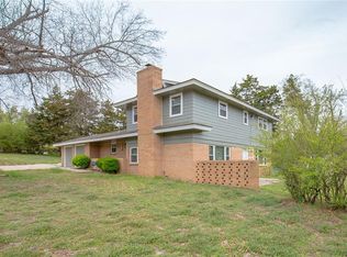 1129 W Imhoff Rd, Norman, OK 73072