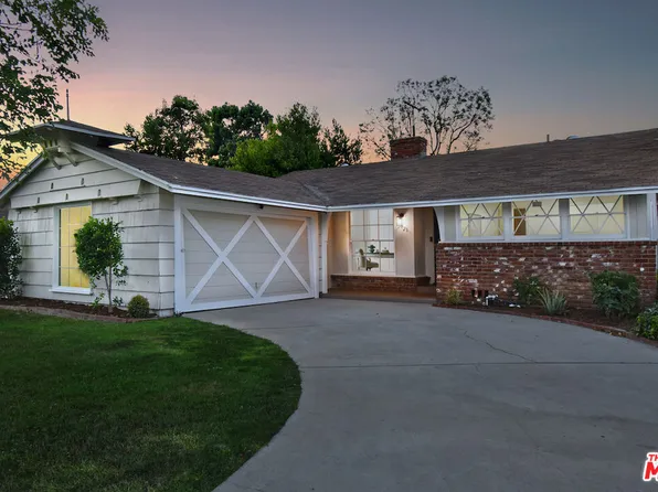 13421 Weddington St, Van Nuys, CA 91401