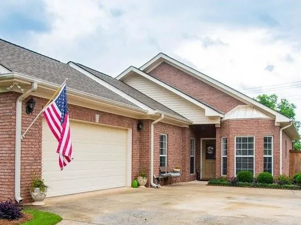 18 Ashton Ln, Sylacauga, AL 35150
