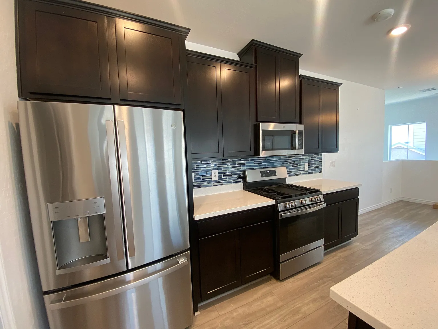 2 bed, 2.5 bath, 1448 sqft, $1,950 — Photo 4