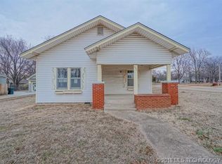 204 W 5th St, Claremore, OK 74017