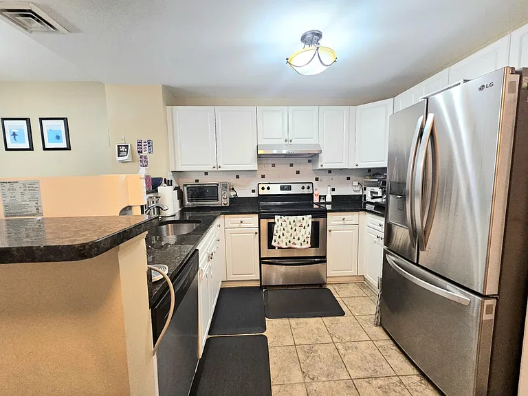 10 Seaport Dr #2111 — Photo 16