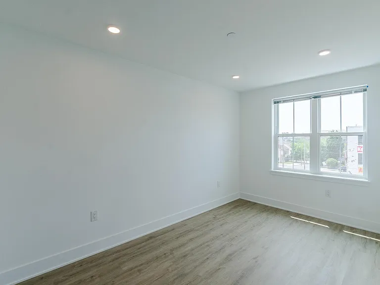 1201 W Girard Ave — Photo 97