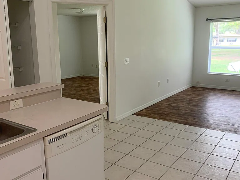 37229 Grassy Hill Ln — Photo 8