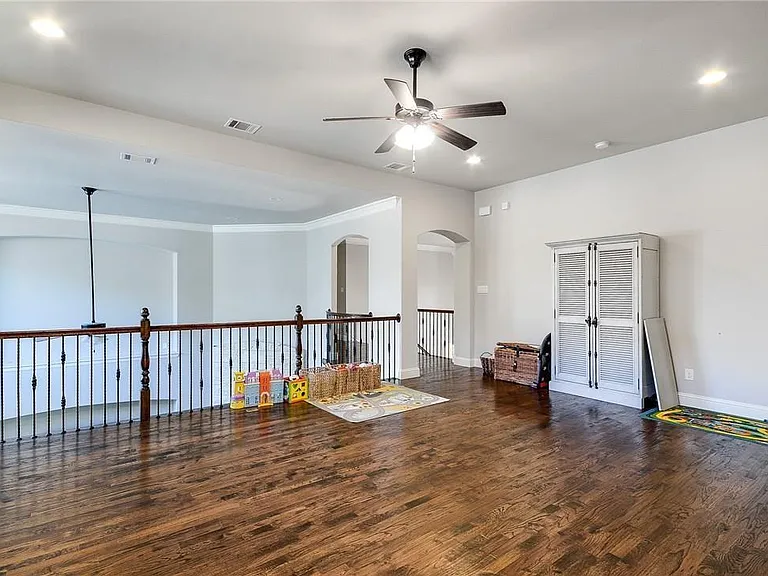 6209 Metz St — Photo 24