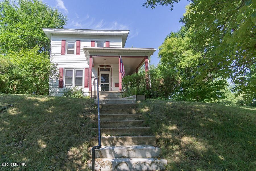1st image of 309 Rose Ave