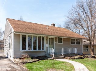554 S Stewart Ave, Lombard, IL