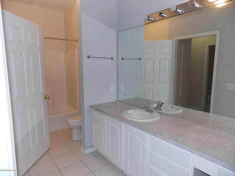 10550 Baymeadows Rd #125 — Photo 13