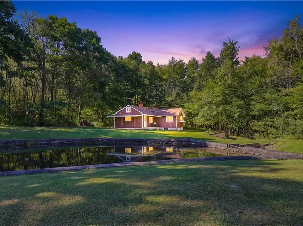 788 Fleegle Rd, Cairnbrook, PA 15924