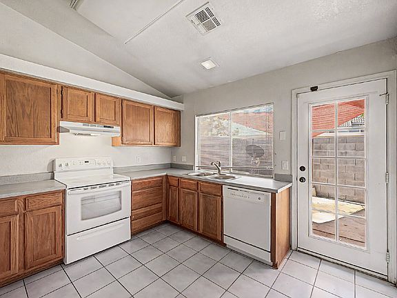 5th image of 860 N McQueen Rd Unit 1041