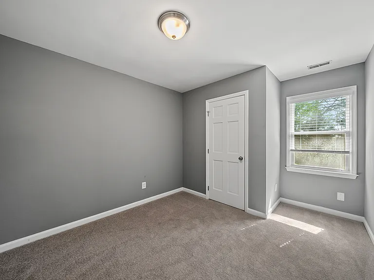 8324 Bellingham Cir — Photo 21