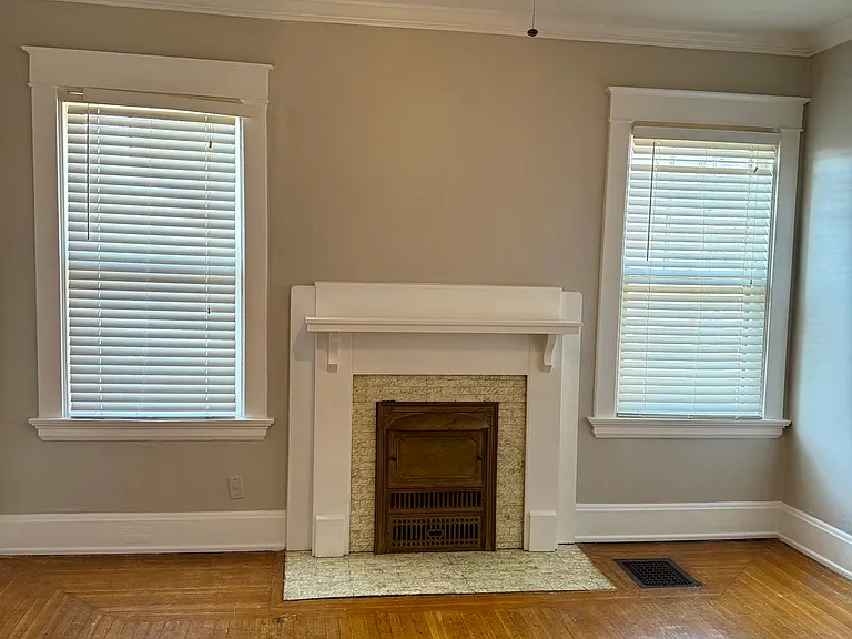1044 Academy Ave #1 — Photo 7