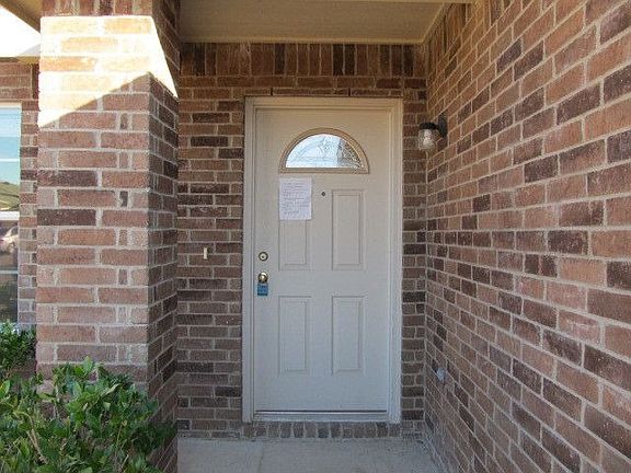 2nd image of 9101 Old Clydesdale Dr