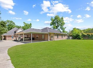 190 Davis St #B, Humble, TX 77338