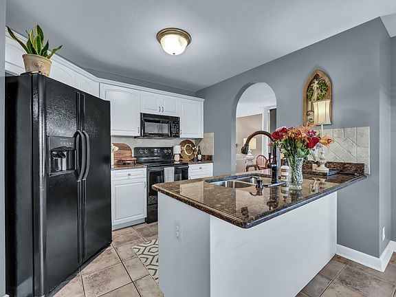 3rd image of 3348 Sunny Slope Dr