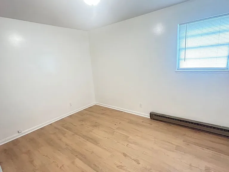812 S Alston Ave #B — Photo 8