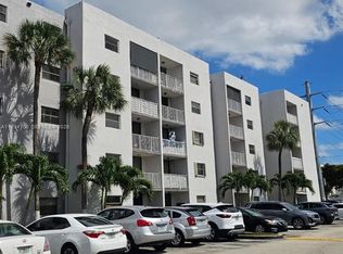 8075 NW 7th St APT 401, Miami, FL 33126