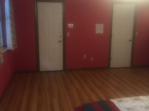 5th image of 10225 Thorpe Ave