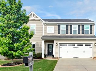 54 Young Harris Dr, Simpsonville, SC 29681