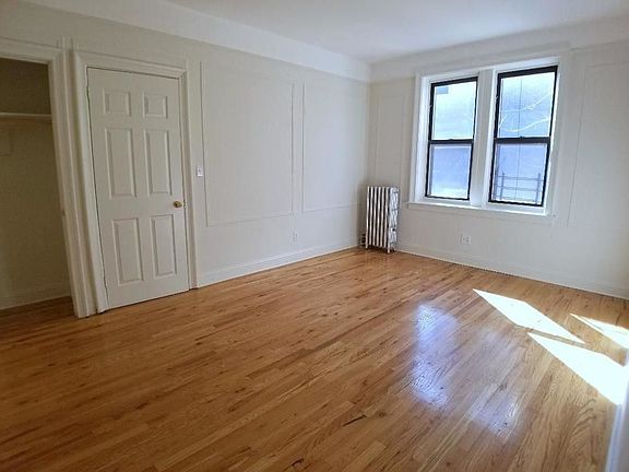 4th image of 490 E 23rd St #6D
