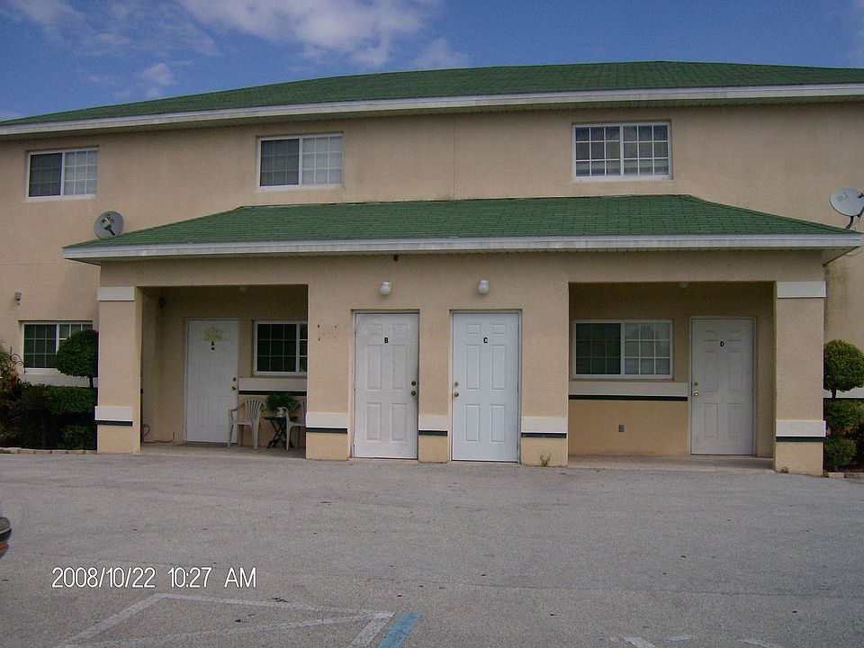 1st image of 208 Watts Ln