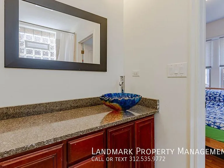 4853 S Vincennes Ave #205 — Photo 10