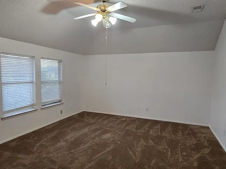 722 Gillon Dr — Photo 18